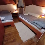 Vozi Bed & Breakfast